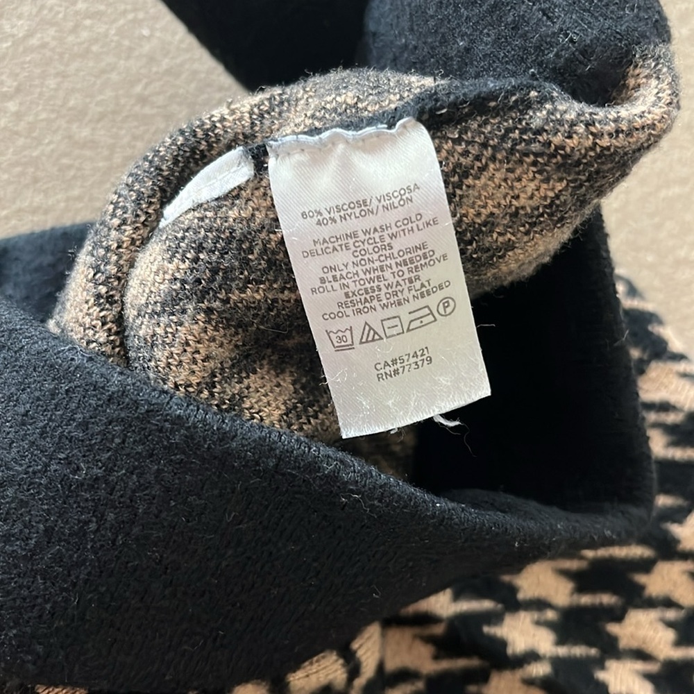 ANN TAYLOR HOUNDSTOOTH TRUMPET SWEATER SKIRT - XS - Picture 7 of 11